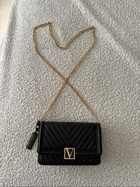 Black Crossbody Chain Wallet Purse